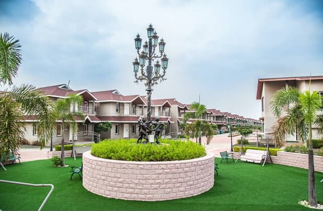 Lake View - Mota Vada image-2